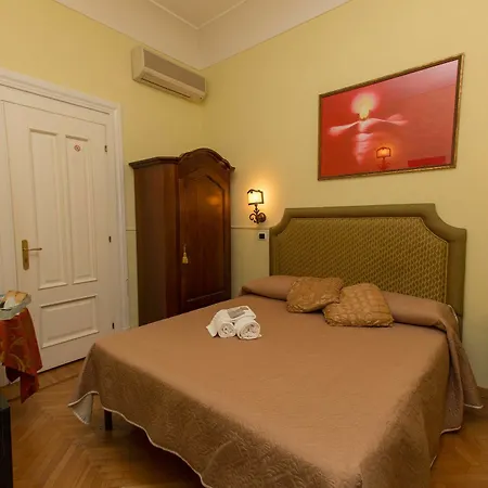 Pensión Deseo Maison 3*